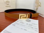 宽度3.5Cm Versace 范思哲 两面手掌纹 此款柔软的皮带饰有一个几何形状的希腊回纹别扣，既时尚又优雅
