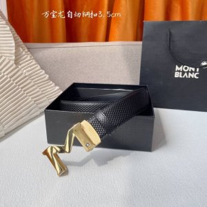 特 品牌：万宝龙 Montblanc家持续其一贯的高雅、绅士、精致的风格，进口小牛皮，手感细腻柔软。纯钢自动精品扣，男士必备！宽度：3.5Cm