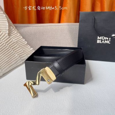 特 品牌：万宝龙 Montblanc家持续其一贯的高雅、绅士、精致的风格，进口小牛皮，手感细腻柔软。纯钢自动精品扣，男士必备！宽度：3.5Cm