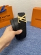 品牌Lv 4．0Cm 描述这款饰有Lv带扣的腰带配以水牛皮衬里，覆以Monogram 牛皮。展现细腻的品牌特质，是牛仔裤的理想配件 Lv字母带扣 Monogra