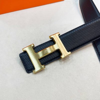 爱仕 五金材质:专柜精品钢扣，真空电镀，工艺精细 带身材质:天然头层牛皮.质感十足，手感柔软，双面用！
