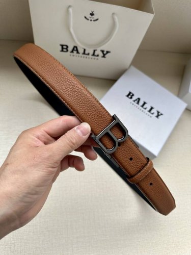 特 巴利Bally专柜新款，带身宽度3.4Cm，搭配纯铜皮带扣头.送礼佳品.与正品零差距