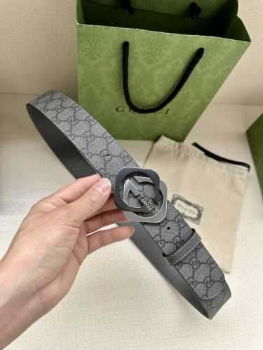 宽度3.8Cm Gucci Gg Marmont系列每一季都会推陈出新，为灵感源于70年代的标志性gg配件注入现代精髓。这款灰色和黑色gg Supreme帆布腰