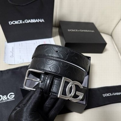 Dg，宽3.5Cm 杜嘉班纳 新款 压花小牛皮简约百搭腰带，Dolce&Gabbana Milano 针扣标牌装饰别具一格。