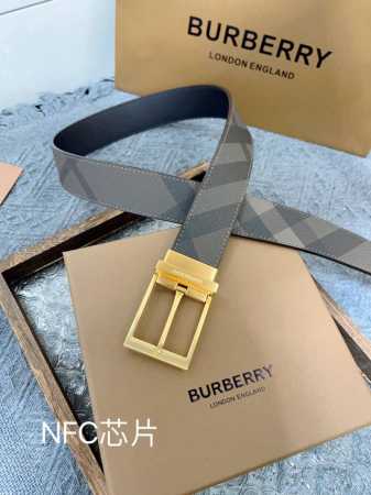特 《Burberry》博柏利 原厂皮料，格纹/黑色牛皮 皮带质感十足，手感柔软。时尚个性，经典百搭，可自行选择搭配~ 品质毋庸置疑 没 - 点击图像关闭