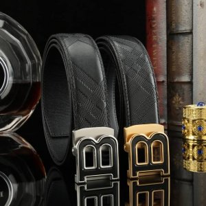 巴宝莉秘原单高档品质专柜官网同步宽度3.5精美自动钢扣头意大利双面进口头层小牛皮原版花纹手感极佳 上身郊果棒男士最爱商务休闲两用长度 一125下单请留言长度