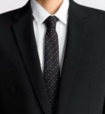 特 迪奥官方新款领带，Cd男士领带4色 Dior男士，稀有展现精湛手工与时尚优雅的理想选择，这款采用Do家最经典极具标志性Logo提花制成的领带，以同色调手法演