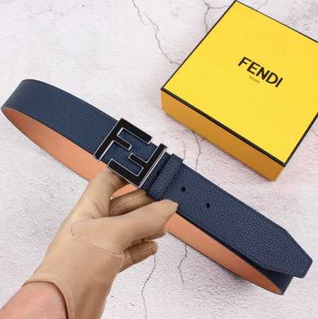Fendi 芬迪 专柜同款 宽40Mm 男士时尚休闲腰带 原版荔枝纹面+头层磨砂底 顶级做工，搭配标志ff搭扣，奢华时尚休闲 原单品质。 - 点击图像关闭