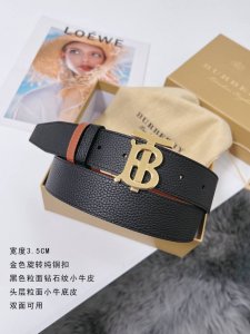 特 巴宝莉 顶级品质 宽度3.5Cm ，粒面钻石纹头层牛皮搭配平纹 精细做工，品质好货 双面可用 纯铜扣