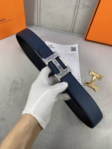 3.8宽 HermèS 爱马仕 专柜同款 精品抹油不锈钢扣 双面用腰带 双面头层原版皮 原版车线 原单品质 低调奢华 独树一帜的时尚休闲风格