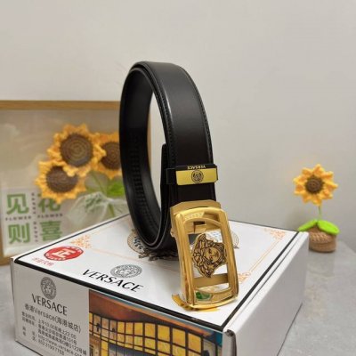 品名：Versace.范思哲 自动带 材质：原单牛皮腰带 百分百头层牛皮腰带保证真皮，24K纯钢扣，专柜原单品质、做工精细，时尚大牌，送人自用首选 包装： 请认