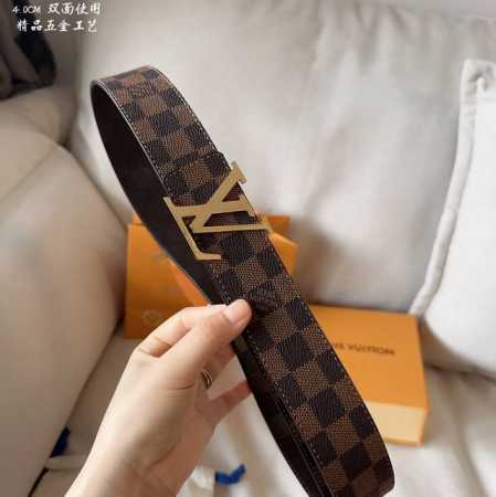 同步 Lv路易男士 宽度4.0 Cm 简单大方 精品五金 双面使用 佩戴效果非常不错 送礼自用最佳推荐 - 点击图像关闭
