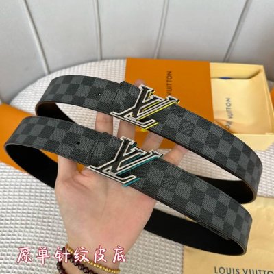驢家新品 寬度40Mm 驢家ss23早春新品腰帶系列 意大利原廠皮料 扣頭採用雙拼視覺效果工藝 全方位精打細磨 精密度厚金電鍍 雙面用