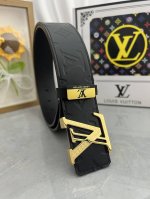 品名：Lv..路易..威登原单 材质：原单牛皮腰带 百分百头层牛皮腰带保证真皮，24K纯钢扣，专柜原单品质、做工精细，时尚大牌，送人自用首选 包装： 请认准如图