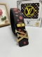 品名：Lv..路易..威登 材质：原单牛皮腰带 百分百头层牛皮腰带保证真皮，24K纯钢扣，专柜原单品质、做工精细，时尚大牌，送人自用首选 包装： 请认准如图专柜