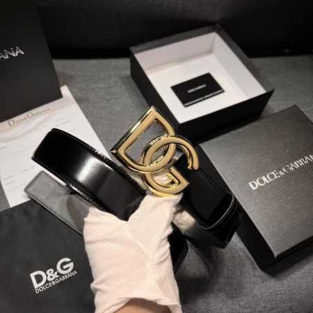 Dg。宽4.0Cm 杜嘉班纳 新款 女款 亮泽小牛皮腰带，简约配饰，缀以钯色电镀金属 Dg 徽标搭扣 - 点击图像关闭