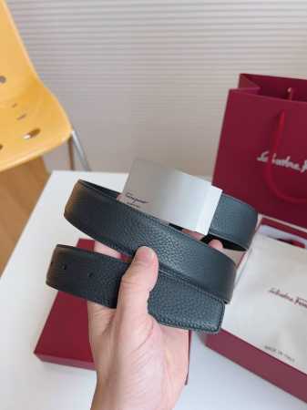 新款、菲拉 细节成就一切。Ferragamo皮带系列作品精选上乘材质，以深湛技艺打造而成，成就丰富多彩的款式选择与百搭实用的绅雅风格。优雅扣饰融合精美材质，展现 - 点击图像关闭