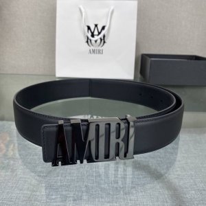 爱美丽Amiri最新网红爆款双面牛皮皮带配原装盒专柜同步3.8宽新款上市了，原版牛皮，搭配钢扣，优雅，大方用的方便。谢谢你转载。