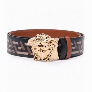 范思哲，宽4.0Cm，原单精品，3D美杜莎腰带扣-Barocco印花-材质，头层牛皮，此款光滑的Saffiano皮革腰带饰有Barocco印花。配有带3D美杜莎