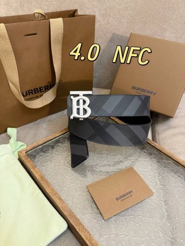 Burberry 博柏利原厂进口皮料，格纹 牛皮 品质毋庸置疑 没有更好 只有最好 宽度4.0Cm 内置Nfc正品芯片感应验证