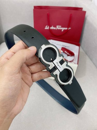 特 Ferragamo 官网同步更新，代购原单腰带，进口头层牛皮搭配真空电镀精品扣支持NFC防伪验证，时尚百搭，宽度3.5cm .
