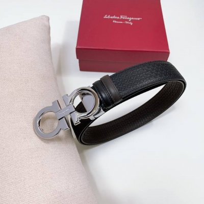 特 Ferragamo.菲拉格慕 全套包装 宽度3.5Cm 高级定制款男士皮带 双面进口牛皮 可双面使用 自行选择搭配 真材实料 很有质感 时尚经典不失