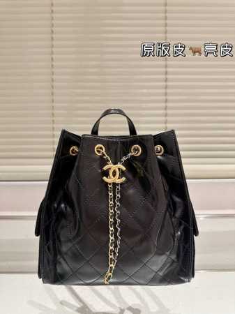 原单版本 牛皮 Chanel 水桶双肩包&Cocohandle 确定颜色很清新很亮丽，更适合春夏，最最主要是性价比超高滴这只是山羊皮的，外面加了油蜡涂层的工艺， - 点击图像关闭