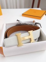 特 爱马仕 高端品质 宽度3.8Cm正品规格 双面进口Ep掌纹小牛皮 精细的做工，高品质的质量。 扣头：精钢扣 多种款式可以选择