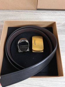 Coach蔻驰 高品质 3.8Cm 高真空电镀五金 ，可双面使用 配备专柜装礼盒