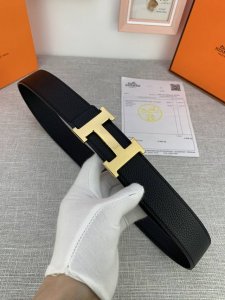 Hermes 爱马仕，专柜同款，3.8Cm宽，带身采用进口头层Togo牛皮，Boxer牛皮衬里，配以精品五金配件，可双面使用，顶级做工无可挑剔