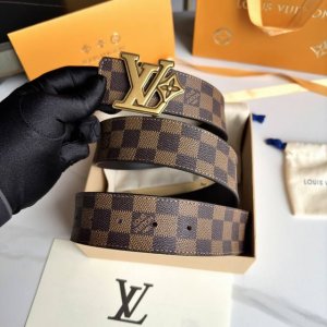 原版包裝 L0Uis Vuitt0N 專櫃最新升級版本 寬度40毫米 精湛工藝定制帆布面料襯托進口小牛皮底 搭配精鋼搭扣 雙面用 經典百搭款