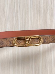 当季新款，2.5宽双尖原单1比1.一面帆布印黄花，一面棕色进口牛皮，.搭配精品