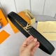 特 寬度：35Mm Lv S-Lock系列 寬度3.5Cm 精緻的字母搭扣 搭配驢家法國原廠荔枝紋皮料 雙面用