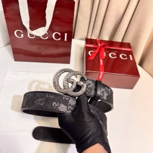 古奇 新款 Gg Marmont系列心选迷彩大理石纹Gg帆布，为2026早春系列随处可见的主要图案之一增色添彩，40Mm DDD