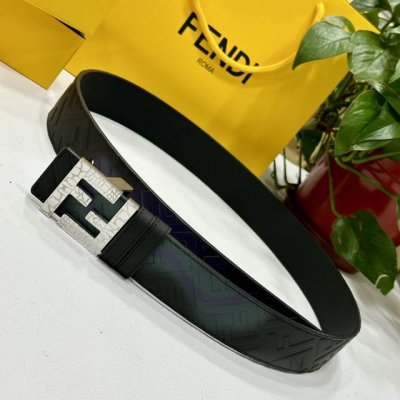 Fendl 芬迪 宽40Mm双面原版小牛皮 搭配单钌钯电镀扣 完美的手感.油边 出众的设计.风格 高贵奢华 时尚大方 高清实拍 货真价实 品质保证 双面用