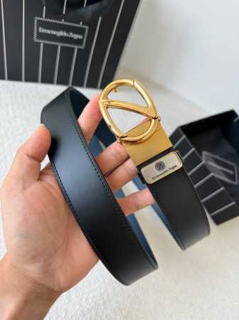 品名：杰尼亚. Ermenegiido Zelma.原单 型号：挂扣，原版经典挂扣，实物拍摄，头层牛皮材料：百分百头层牛皮，保证真皮。双面可用专柜同等质量，原版 - 点击图像关闭