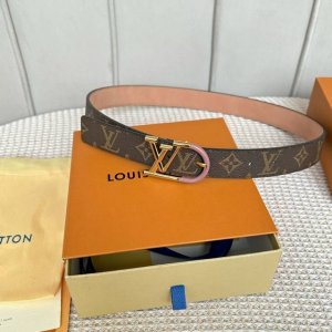 寬30Mm 女士全新風格頂級腰帶 正品開模定制 專櫃新款.Lv女款腰帶 3.0Cm寬度 最新雙色效果五金， 正品特用面料搭配磨砂樹高低 頂級工藝 質量超好 多色