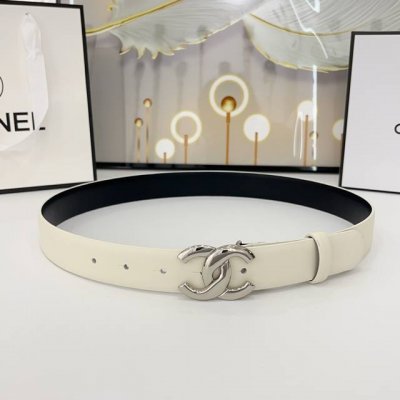 Chanel香奈儿 双面头层小牛皮 原厂皮料订制 质感柔软 做工精细 搭配铜扣 时尚百搭 精品宽度：3.0Cm