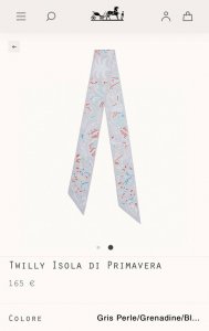 Phms2231 爱马仕 春日之岛 Twilly小丝巾 顶级斜纹真丝打造 超精细的印花非常清晰 绝对是送礼自用的首选丝带既可绕于颈间，亦可缠于腕部、腰部，同样也