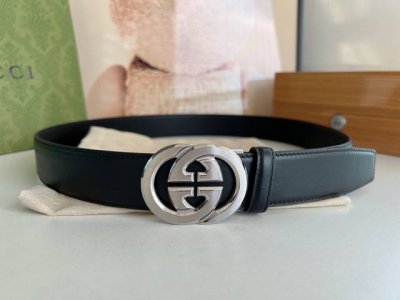 自动无孔腰带 Gu～Cci古～驰3.5Cm男士精致自动扣，进口双面头层牛皮腰带，任何服饰均能驾驭。