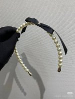 特 配专柜包装 Chanel 香奈儿 最新官网同款发箍 小仙女入手 特殊材质 不嘞头 可盐可甜～