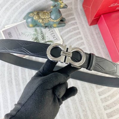 菲拉格慕 特种皮腰带自动带系列 ，原厂五金精品不锈钢扣，手感柔软舒适 宽3.5Cm。
