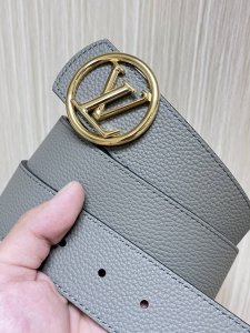 特 4.0当季新款 双面进口小牛皮 可双面用 搭配精品扣头 实物实拍 官网同步