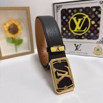 品名：Lv..路易..威登 材质：原单牛皮腰带 百分百头层牛皮腰带保证真皮，24K纯钢扣，专柜原单品质、做工精细，时尚大牌，送人自用首选 包装： 请认准如图专柜