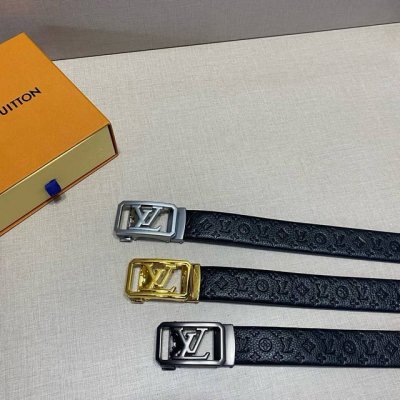 品牌：Lv路易威登 等级：原单私货.头层牛皮，专柜售、堪比正品！油边精致 电脑车线 手感柔软.实物拍摄无修饰 上身效果超好、长度可裁剪.配专柜全套包装.送礼自带