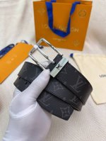 特P180 Lv 3.5Mm 顶级原单 双面原厂进口专用面料，真空电镀铜扣，做工精细专柜品质！