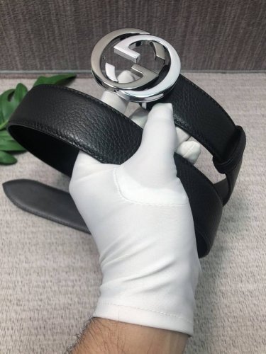 配全套包装礼盒 古驰：原单头层牛皮荔枝纹面.内衬头层小牛皮底，搭配原单扣：原产皮料定制，专柜宽度4.0