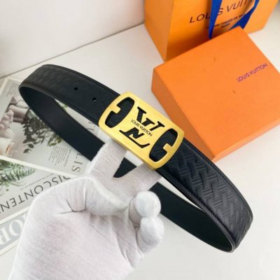 Lv 特种皮腰带系列 ，原厂五金精品不锈钢扣，手感柔软舒适 宽4.0Cm。