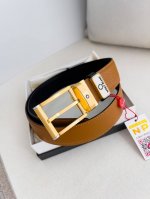 品名：万宝龙 Montblanc原单 腰带 皮带 型号：针扣，新款原版经典精品双色针式扣，实物拍摄，原版头层牛皮 材料：百分百头层牛皮，保证真皮。双面可用专柜同