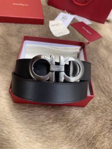 配专柜包装，Ferragamo菲拉格慕 高级定制款男士皮带，带身3.5Cm 采用双面平纹小牛皮！双面可用！真材实料很有质感，时尚经典不失风范，可自行裁剪！ DD
